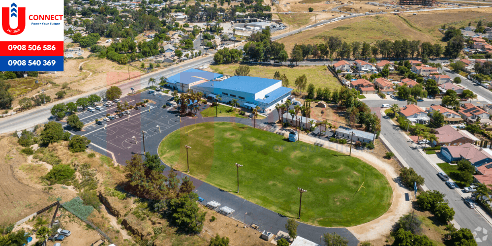 Trung học California Lutheran High School, bang California, Mỹ