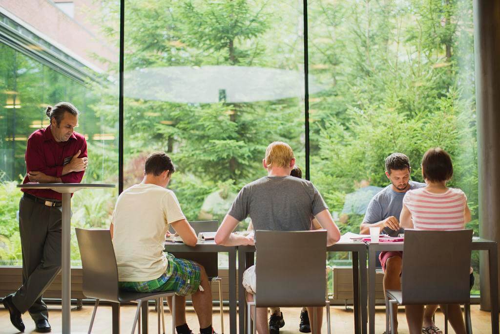 UCONNECT | Du Học - Du Lịch - Định Cư Mỹ, Úc, Canada, Anh, New Zealand và Các nước
